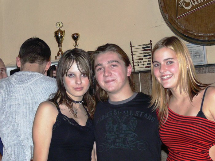 Tomáš a holky.jpg